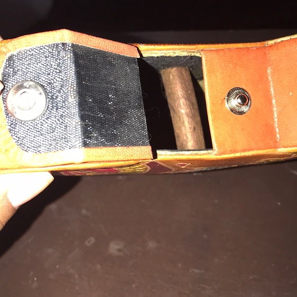 Leather motorcycle coin bank - Picture 6 of 8